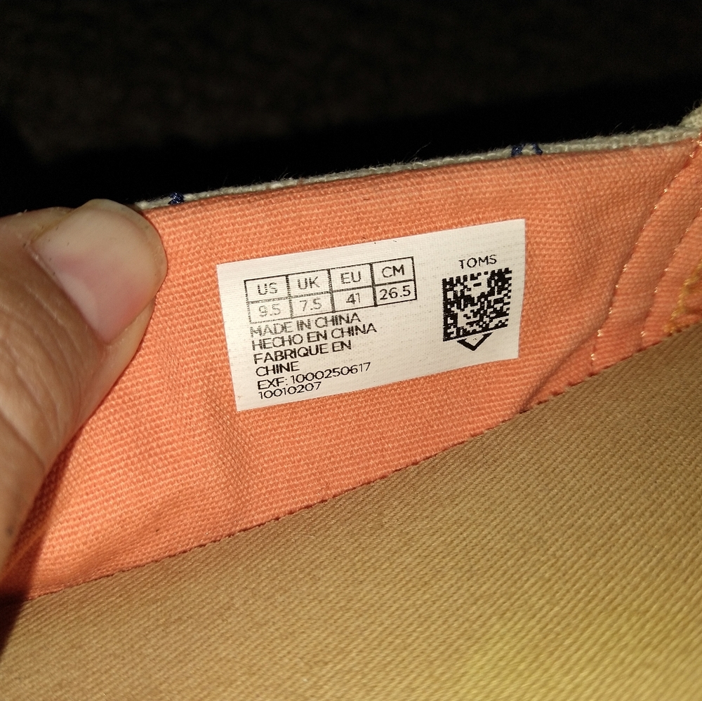 Toms with anchor ⚓ design - Picture 3 of 6
